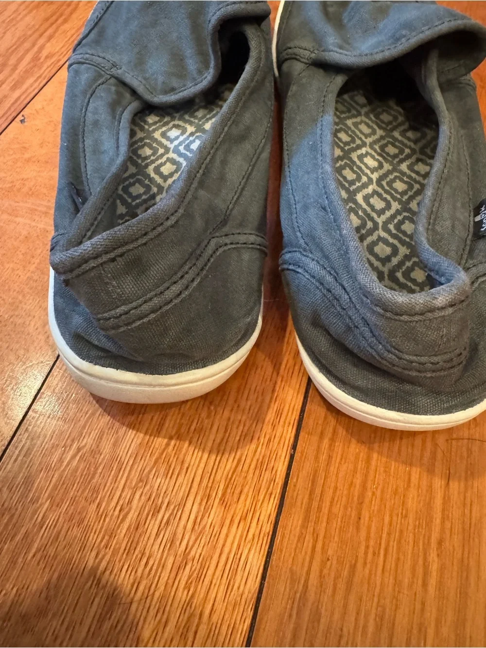 Sanuk Women's Pair O Dice Slip-On Canvas Sneakers Washed Black Size 9